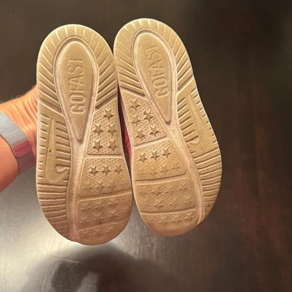 Nike Kids Sneakers in Bold Pink